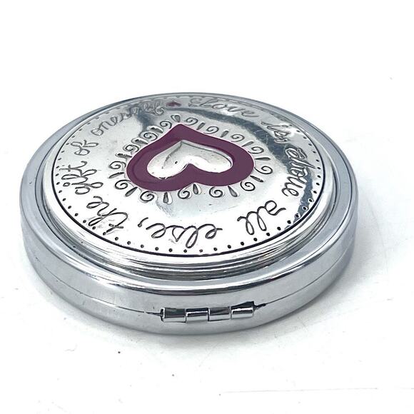 Brighton Joyful Heart Compact Mirror - Duel Inner Mirrors - Picture 4 of 8